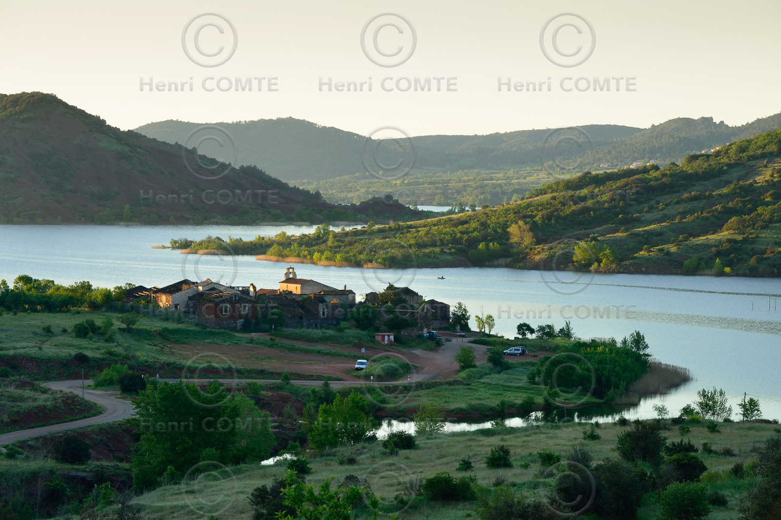 Lac du Salagou