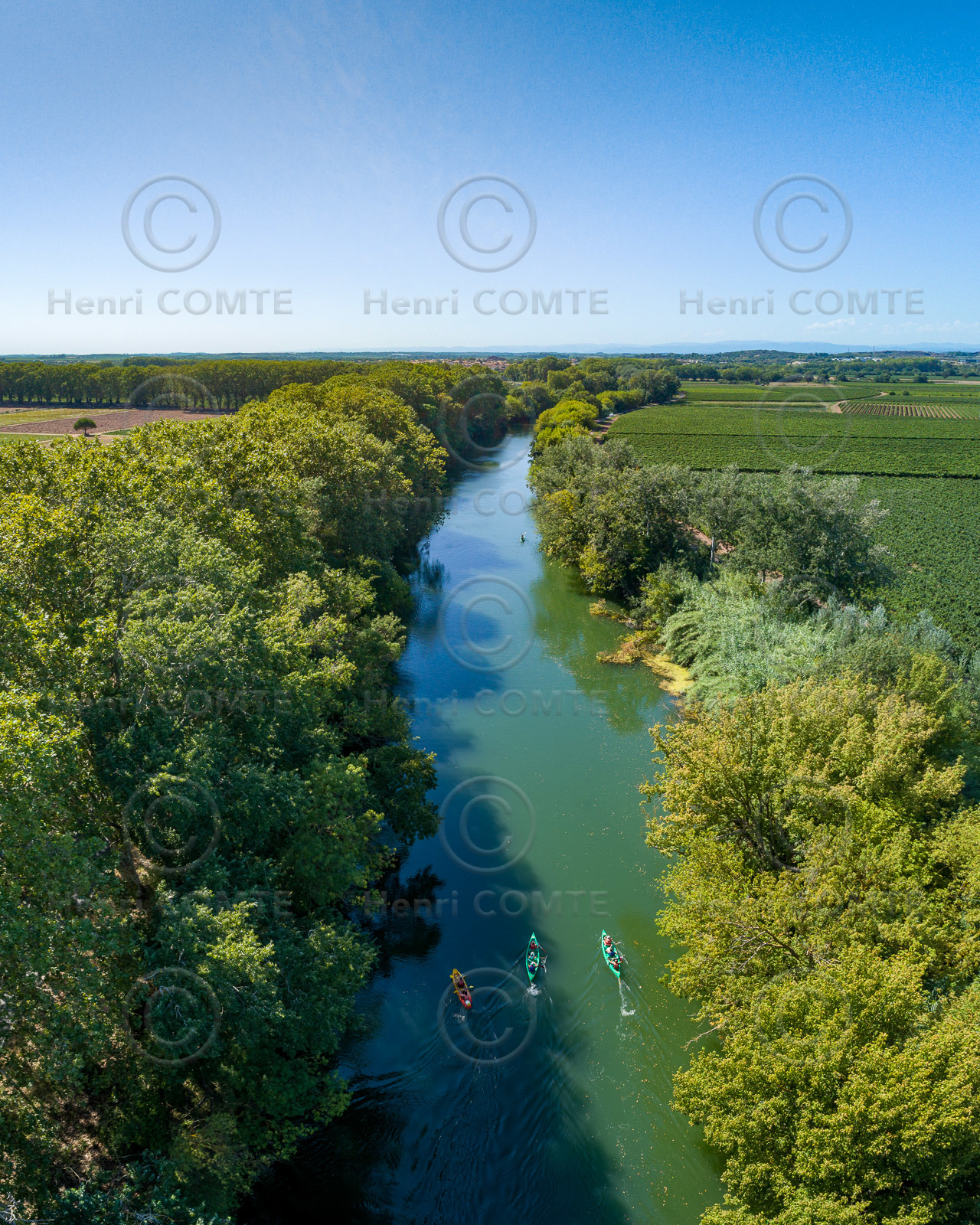 Canoës