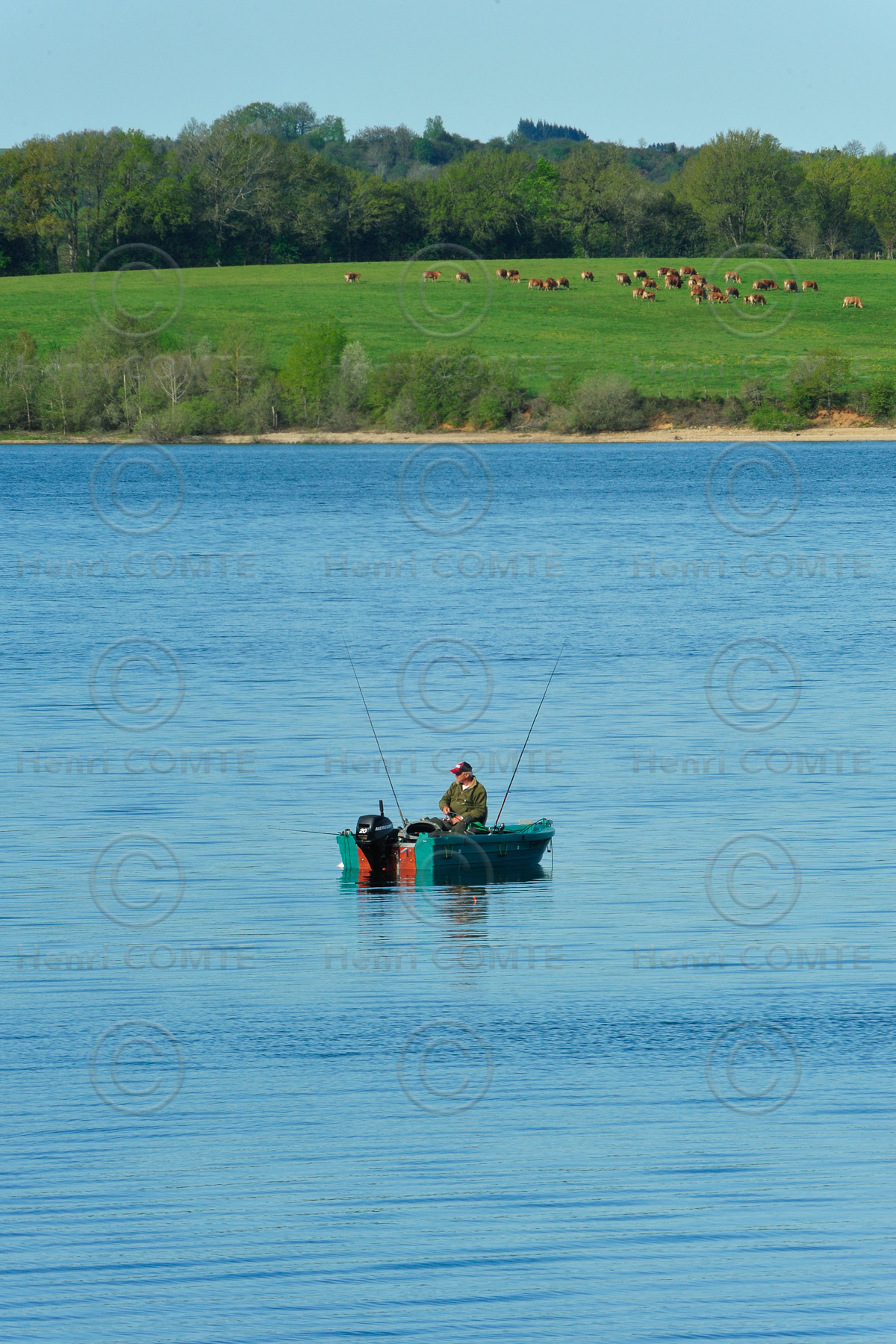 Lac de Pareloup