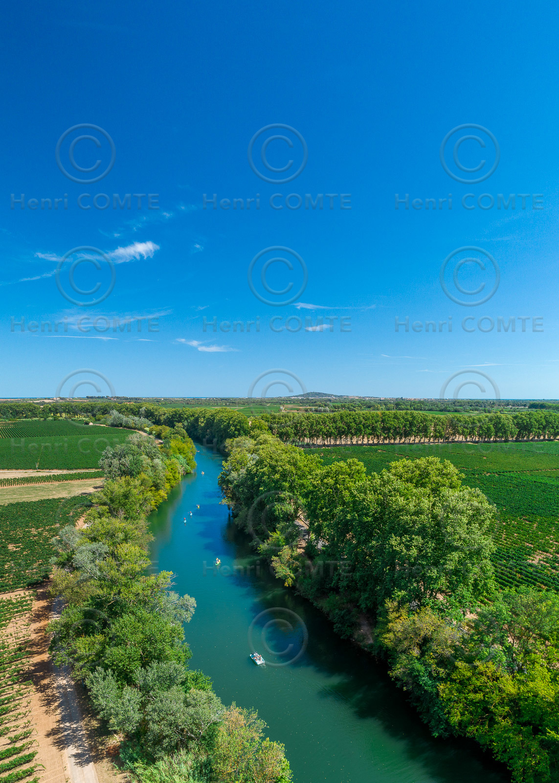 Canoës